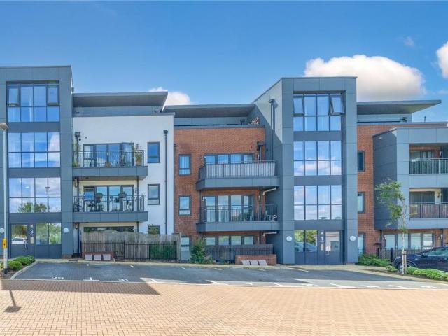 Flat for sale in Redhouse Park, Great Linford