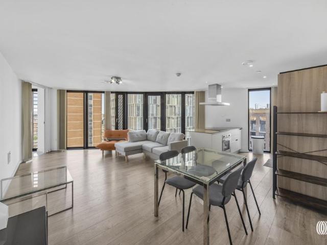 Flat for sale in London Borough of Newham, Greater London
