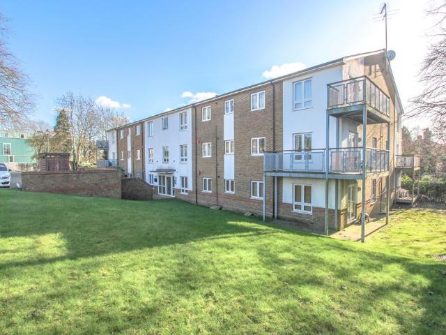 Flat for sale in Holywell Estate, North Watford