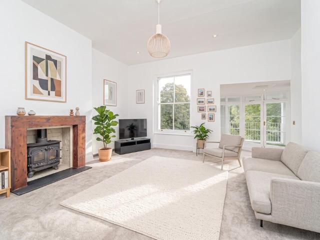 Flat for sale in Crouch Hall Park, Greater London