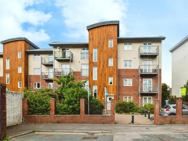 Flat for sale in Portsea, City Of Portsmouth
