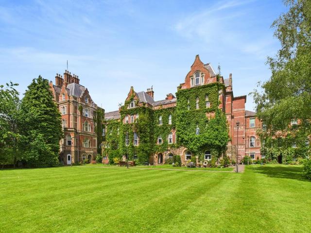 Flat for sale in Haddon, East Midlands