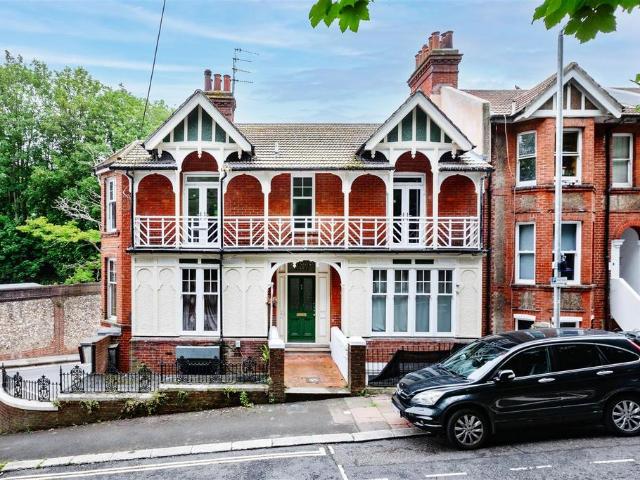 Flat for sale in Brighton & Hove