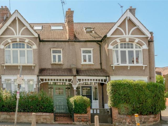 Flat for sale in London Borough of Merton, Greater London