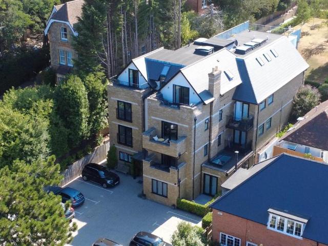 Flat for sale in Sevenoaks, The Butts