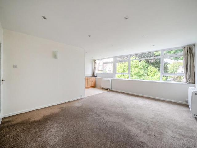 Flat for sale in Tyndall's Park, Bristol