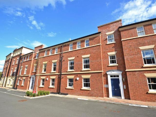 Flat for sale in Frankwell, Shropshire