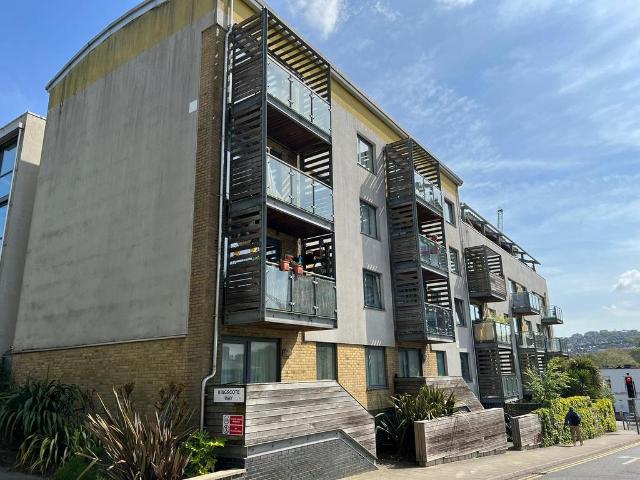 Flat for sale in Round Hill, Brighton & Hove