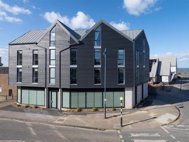 Flat for sale in Kingsdown Park, The Bridge