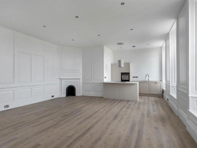 Flat for sale in Walesby CP, Alverton