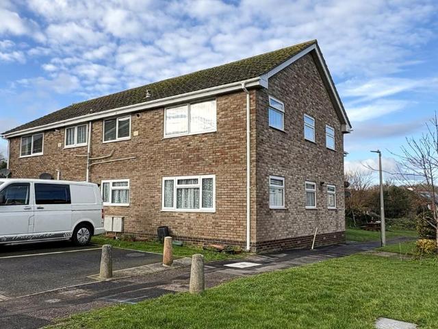 Flat for sale in Seaton, Budlake