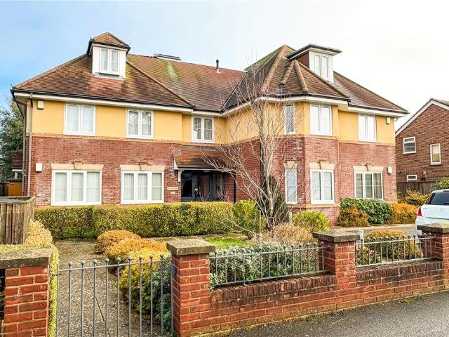 Flat for sale in Old Milton, Ashurst Bridge
