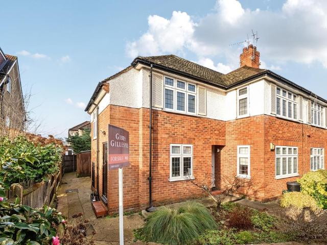 Flat for sale in Eastcote, Greater London