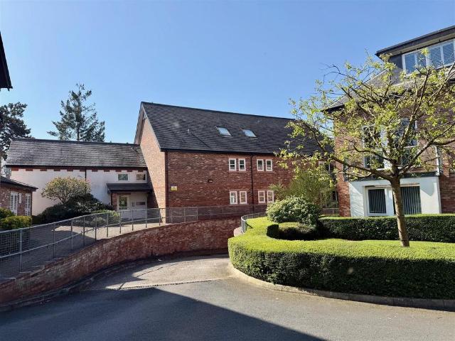Flat for sale in Trafford Park, Greater Manchester