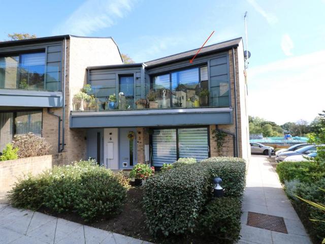 Flat for sale in St Andrew's Major, Dinas Powys