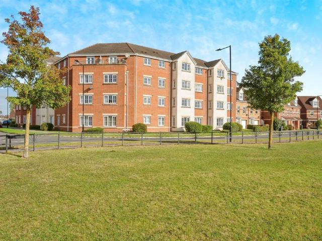 Flat for sale in Armthorpe, South Yorkshire