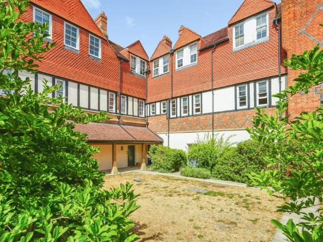 Flat for sale in Belmont, Dromore