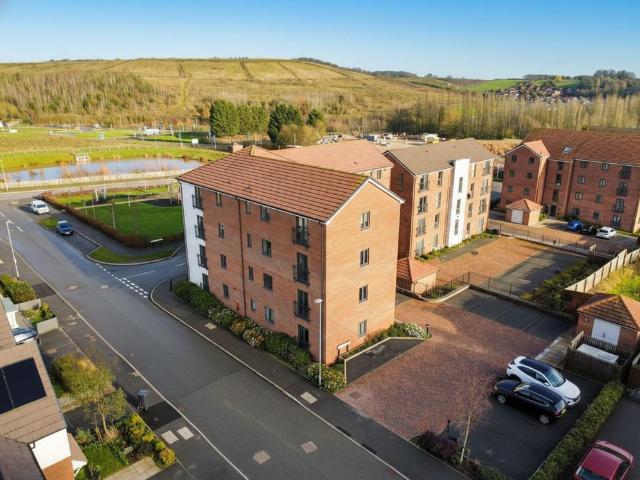 Flat for sale in Gedling