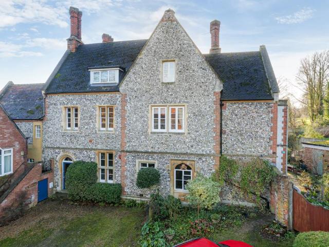 Flat for sale in Henley-on-Thames, Berrick Salome