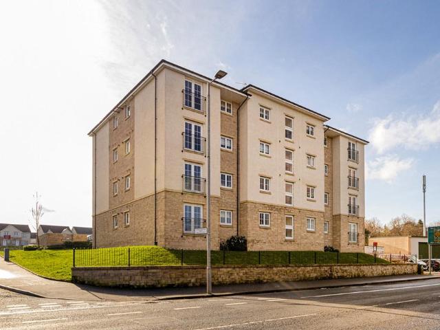 Flat for sale in Wellmeadow, Scotland