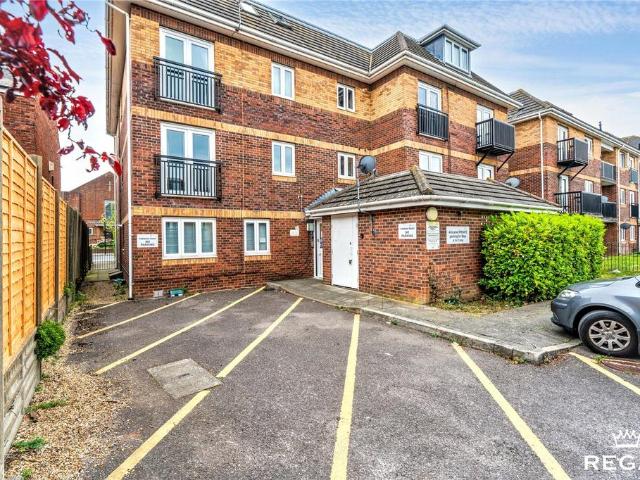 Flat for sale in Shirley, Isle Of Man