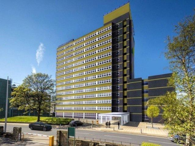 Flat for sale in Bootle, Sefton
