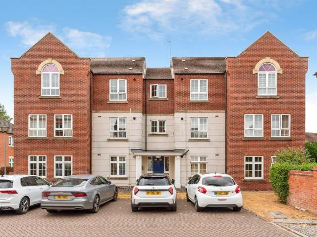 Flat for sale in Alverton, East Midlands