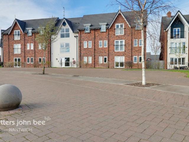 Flat for sale in Kingsbourne, Nantwich