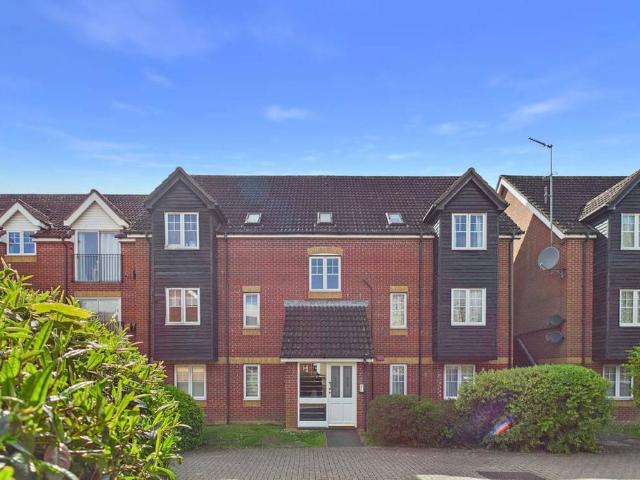 Flat for sale in Enborne, West Berkshire