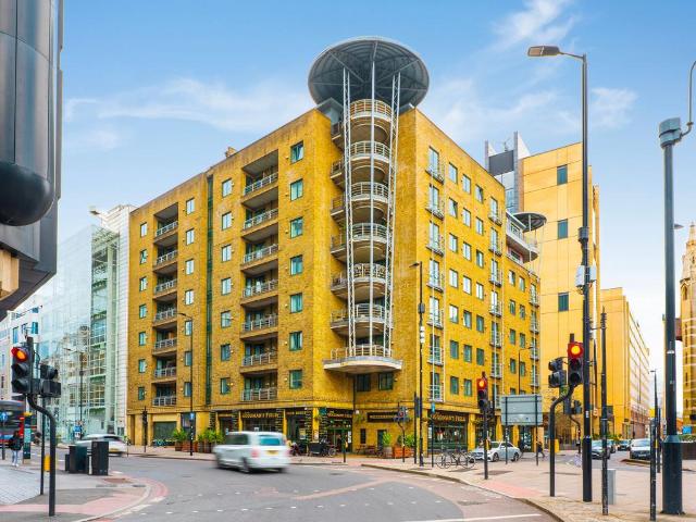 Flat for sale in Tower Liberty, Whitechapel