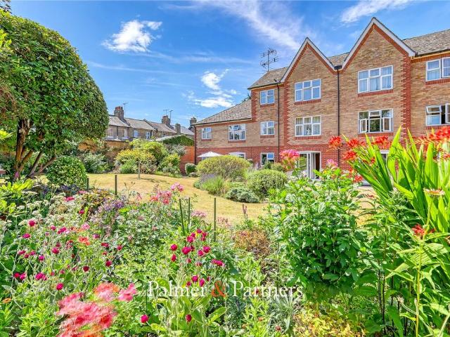 Flat for sale in Moulsham, Chelmsford