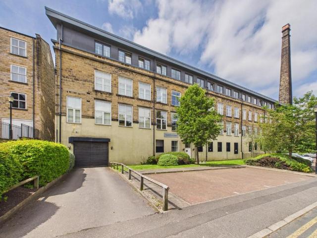 Flat for sale in Priestthorpe, Crossflatts
