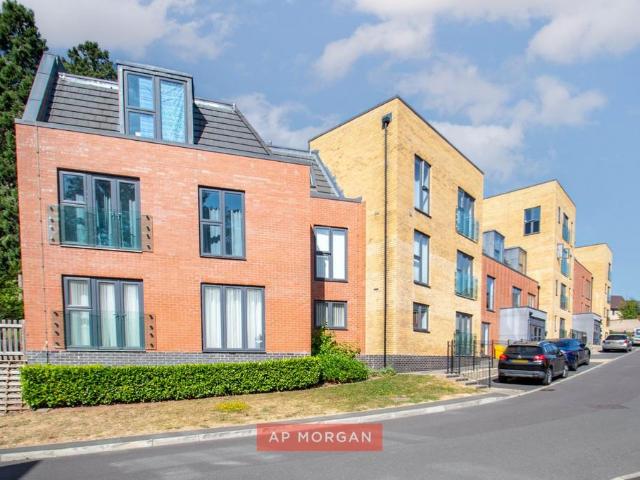 Flat for sale in West Midlands