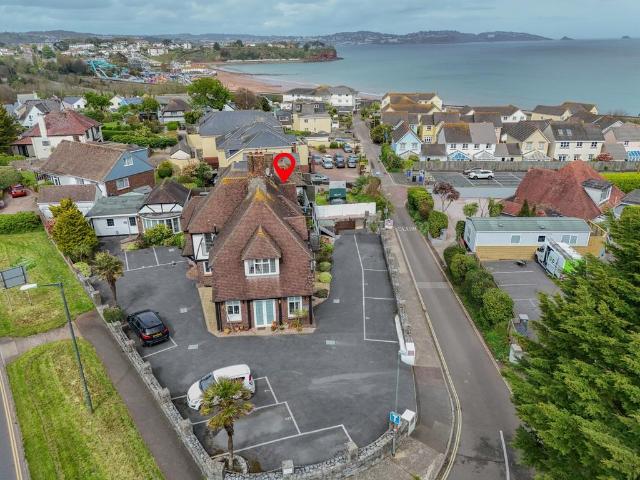 Flat for sale in Three Beaches, Livermead