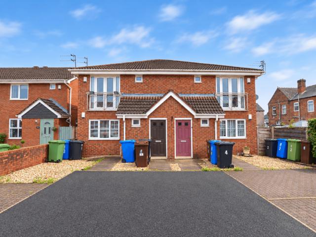 Flat for sale in Hindley, Wigan
