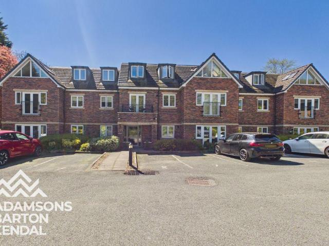Flat for sale in Bagslate Moor, Burnedge