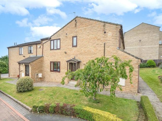 Flat for sale in Fulneck, West Yorkshire