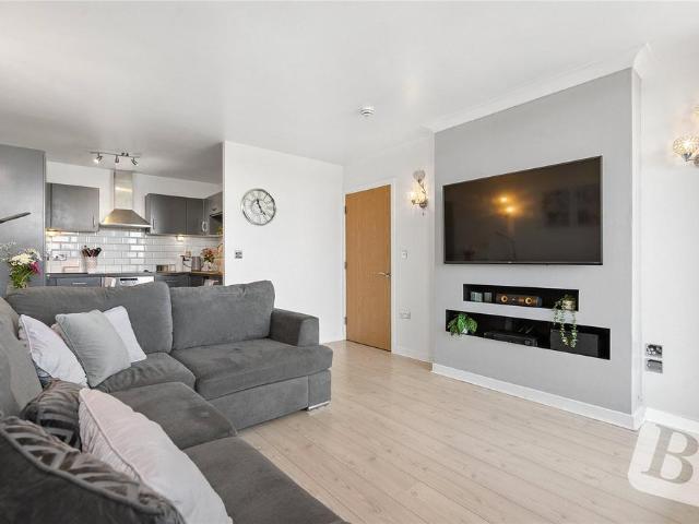 Flat for sale in Greater London