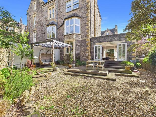 Flat for sale in Clevedon, North Somerset