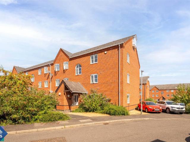 Flat for sale in Sydenham, Warwick