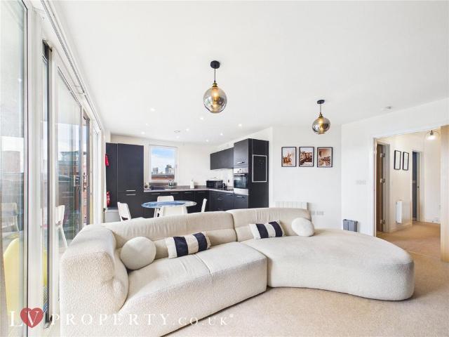Flat for sale in Calthorpe Fields, West Midlands