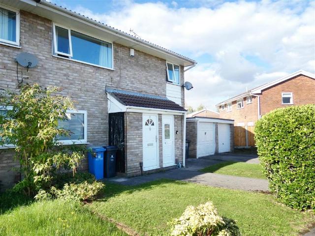 Flat for sale in Huyton, Knowsley