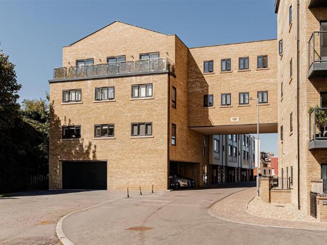 Flat for sale in Whitehall, Acol