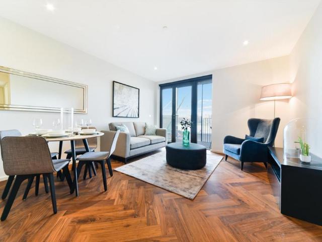 Flat for sale in Greater London