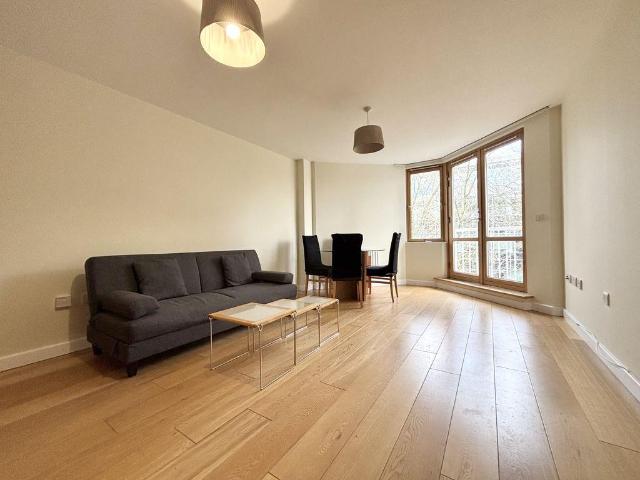 Flat for sale in Spike Island, Feckenham