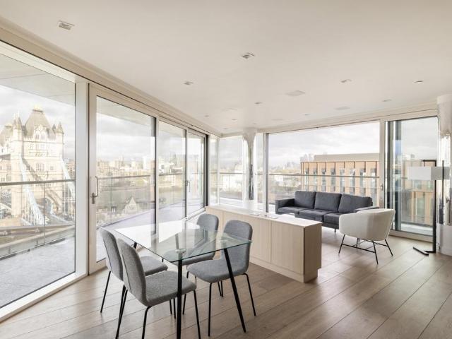 Flat for sale in Bermondsey, Greater London