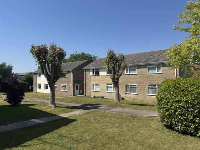 Flat for sale in Wool, East Burton