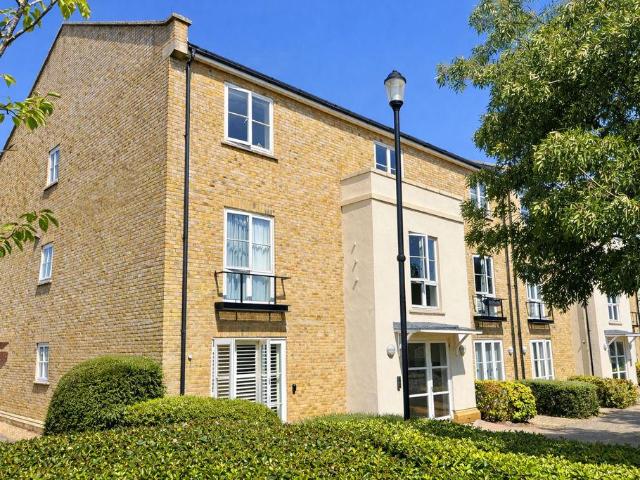 Flat for sale in Priddy's Hard, Middlecroft