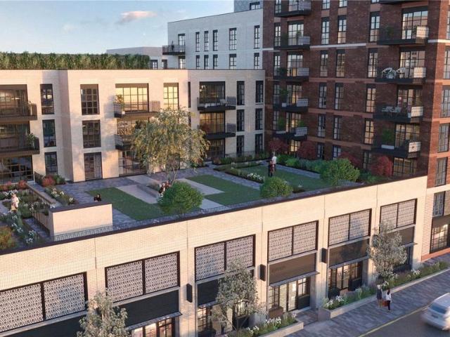 Flat for sale in Woking, Surrey