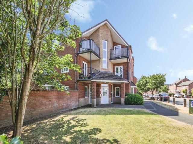 Flat for sale in Camp Hill